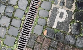 Ein Tag im Mai – das Parkplatzdilemma im Alten Ort